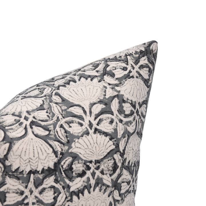 Fabdivine - Wholesale Throw Pillow Cover - Natural Block Duck Canvas Pillow Cover - Ulta Kamal