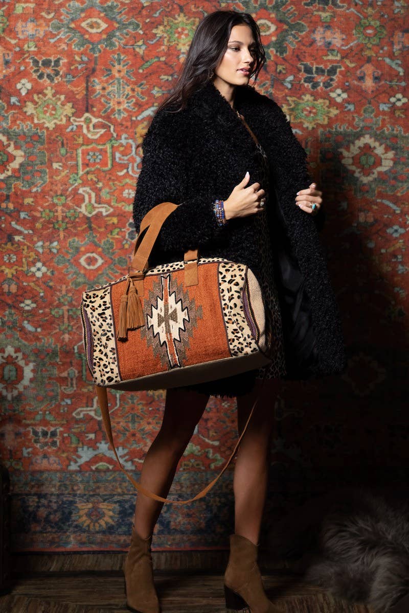 HAKUNA MATATA Bolso fin de semana Hakuna Matata con motivo étnico tejido a mano de venta al por mayor en Faire11