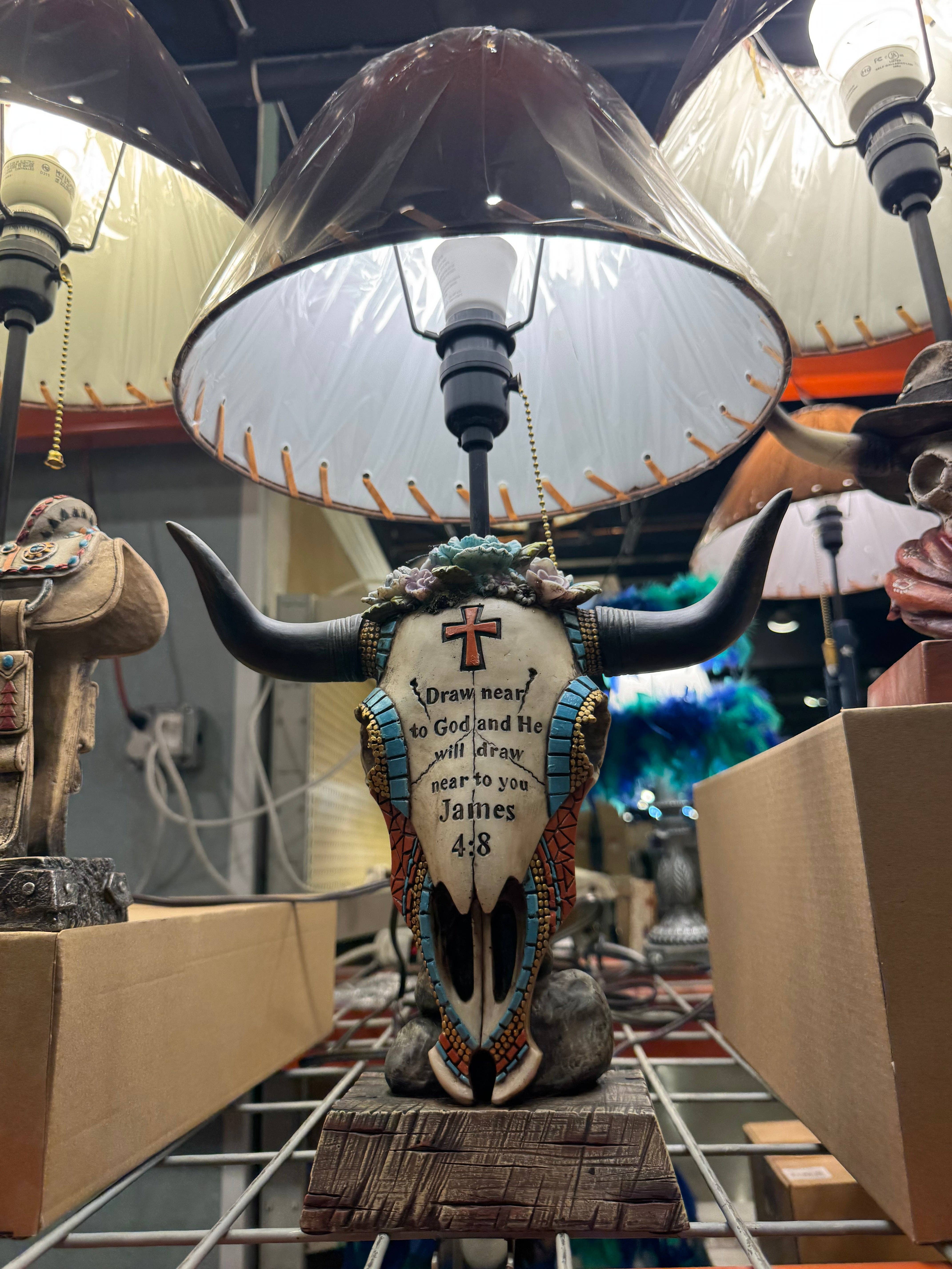 Broads Market – wholesale Accent/desk lamp – RA54098 James 4:8 Cowskull Lamp0