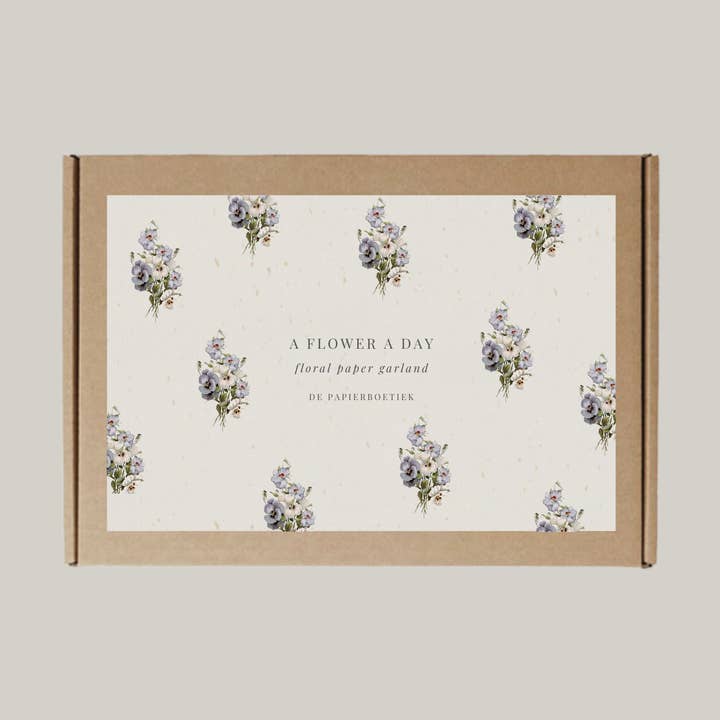 Una flor al día | guirnalda de violetas para venta al por mayor de De Papierboetiek