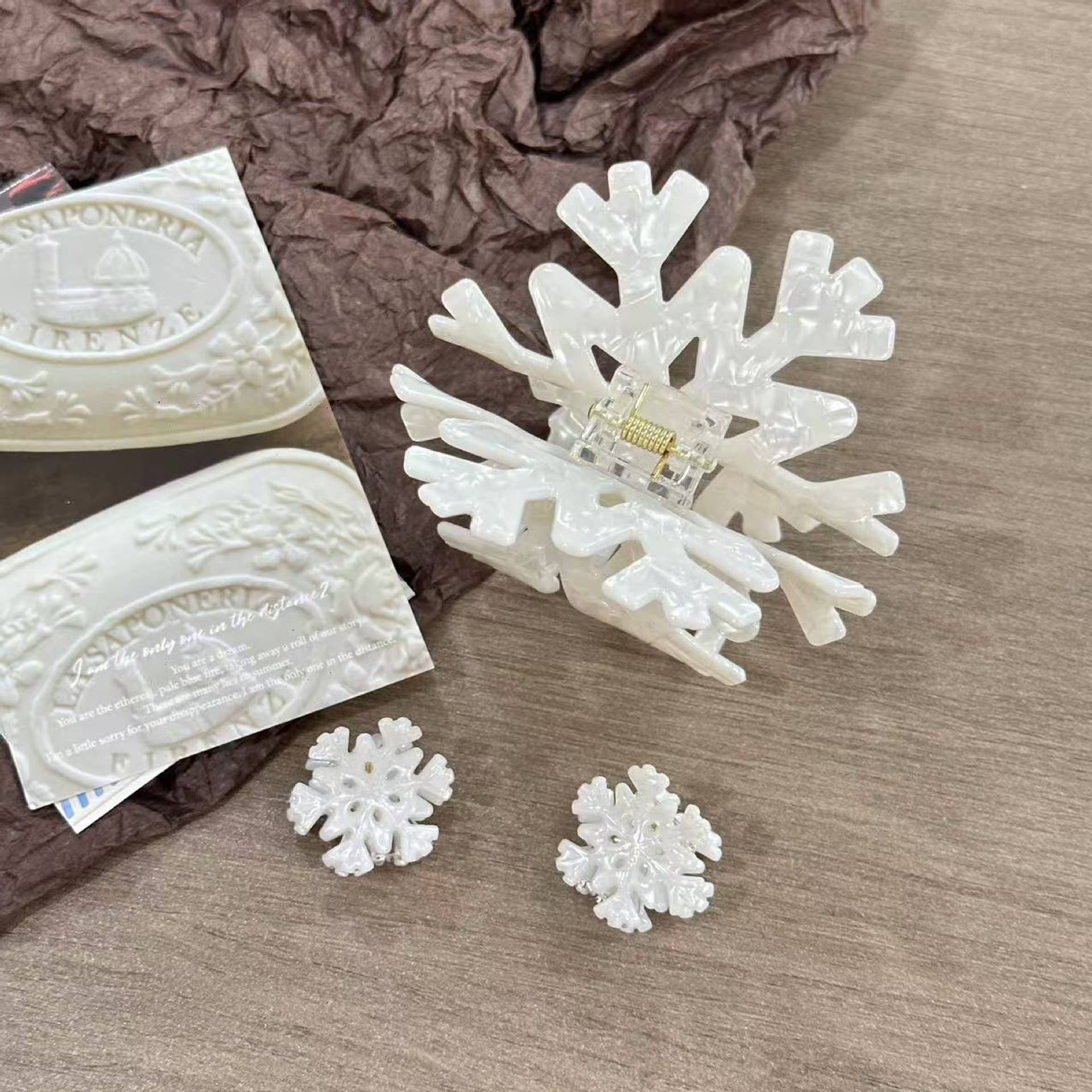 SoapElenGlen - Wholesale Hair Clip - Women's - Frosty Snowflake Hair Clip, Winter Hair Accessories3