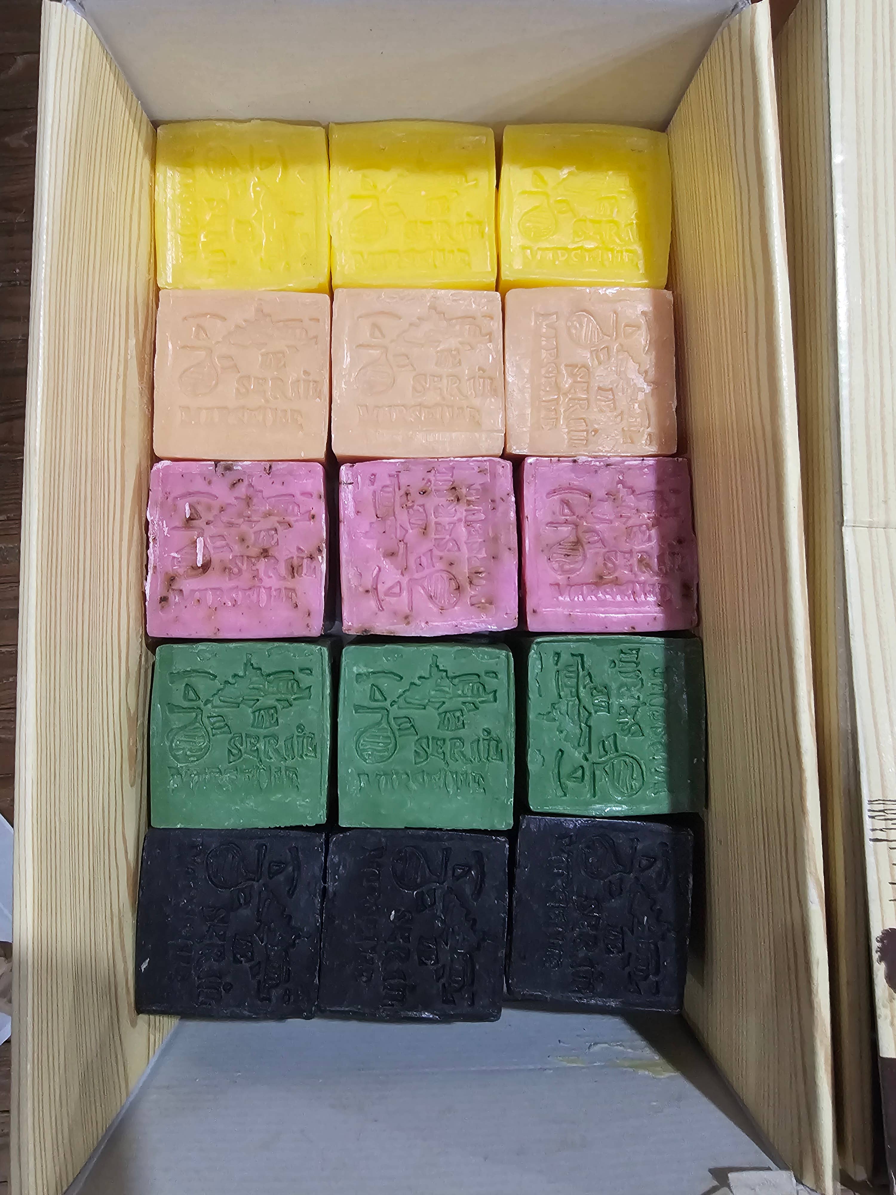 La Belle France - Wholesale Bar Soap - Marseille Cube Soaps Assorted Scents Natural and Pretty 150g7