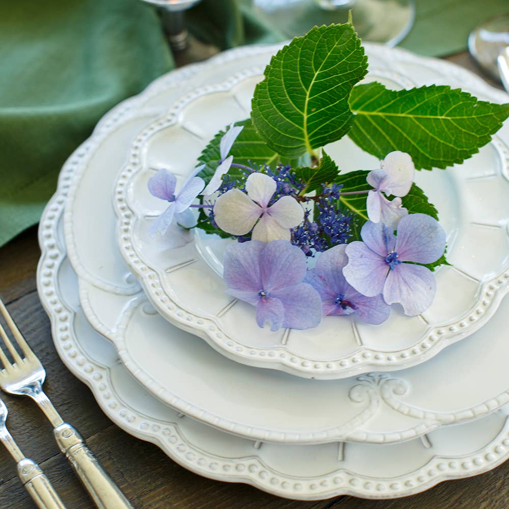 Arte Italica & Crown Linen Designs - Wholesale Dinner Plate - Bella Bianca Rosette Dinner Plate2