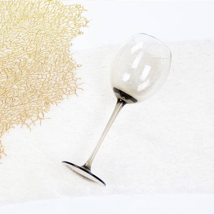 Little White Dish - Vente Verres à vin - Verre fumé moderne noir - Lot de 4