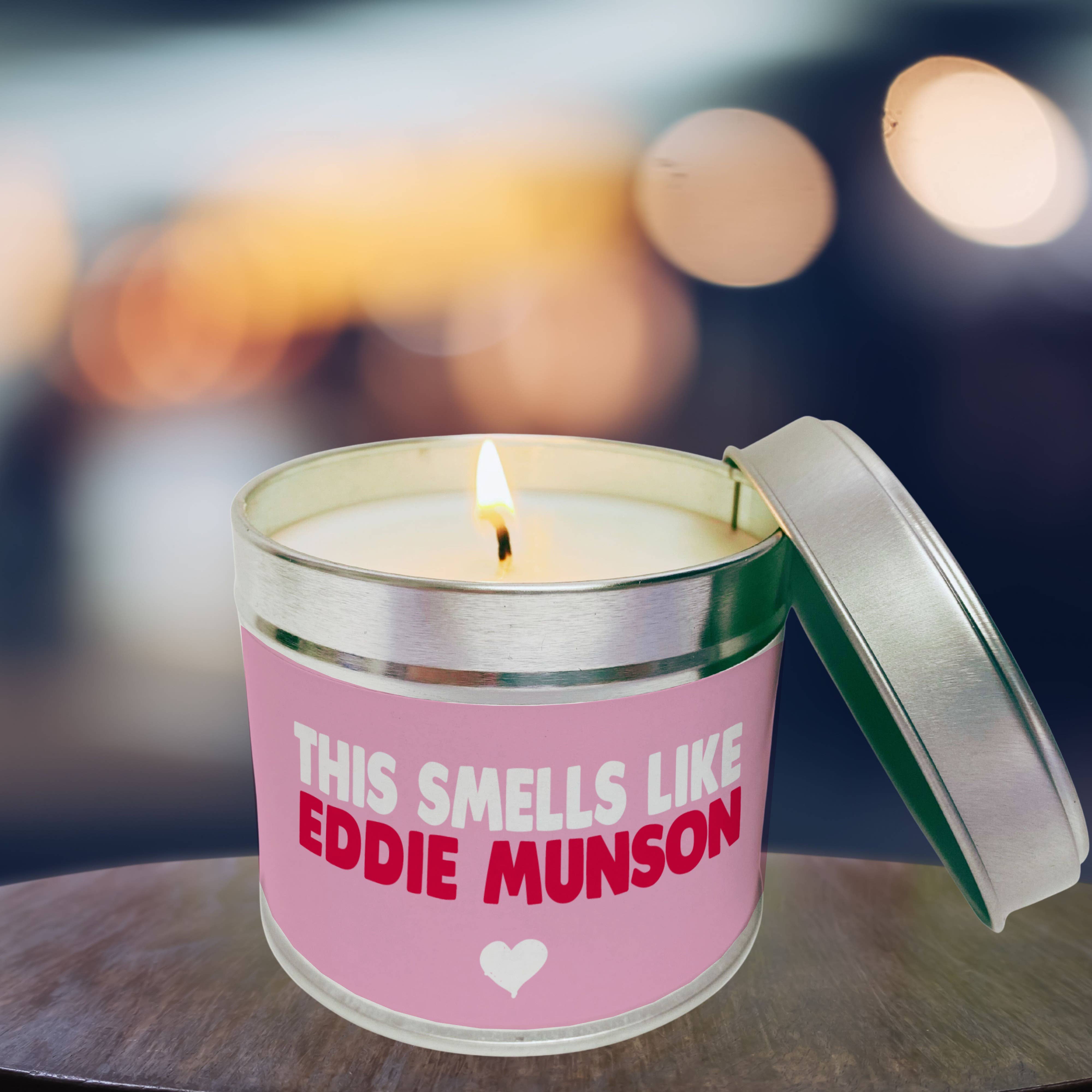Cheeky Chops Cards & Wanky Candles – wholesale Reseljus – Eddie Munson Candle, Rolig ljusgåva
WCT Eddie Munson6