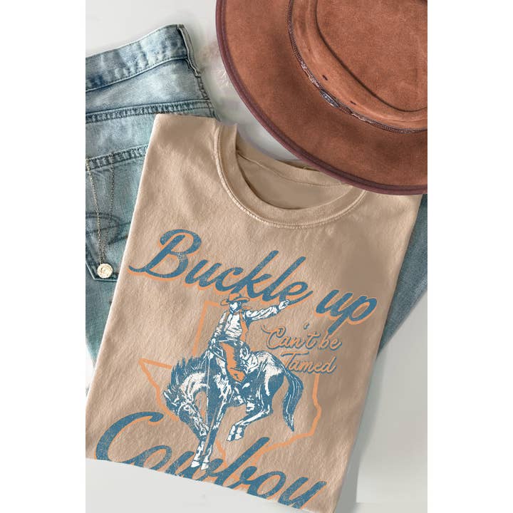 Spænd Selen Cowboy Kortærmet T-shirt for engroshandel hos Amused by Blue