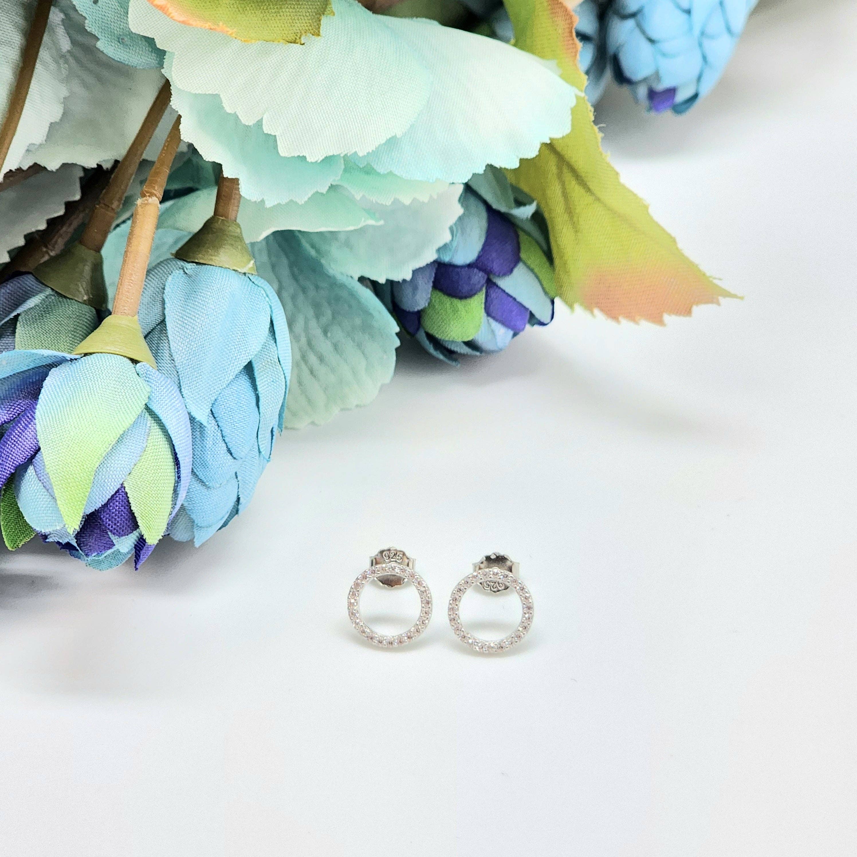 Lillie's Lifestyles - Wholesale Stud/Post Earrings - Sterling Silver circular CZ Earrings3