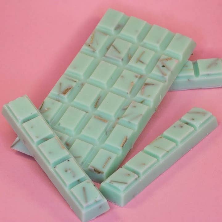 Eucalyptus & Lemon Grass, Vegan Soy Wax Melts // Plastic Free, Essential Oils, Natural, Aromatherapy for wholesale by Handmade by Hanna Rose