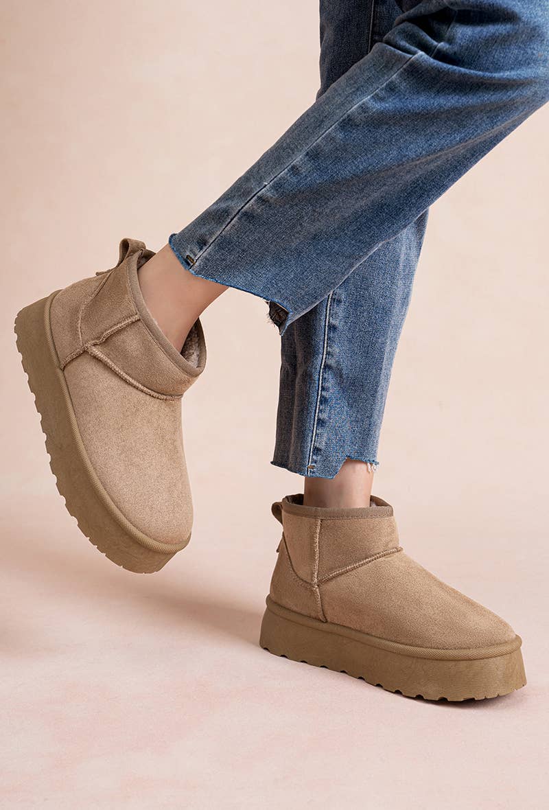 LADY GLORY – Großhandel Winterstiefel – Damen – Gefütterte Damenstiefeletten – Komfort & Wärme12