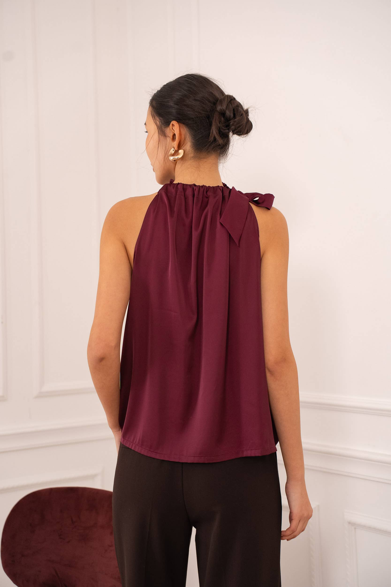 CHOKLATE PARIS - Wholesale Blouse - Dames - Satijnen top Elisabeth met strik bij de kraag - CK0809035