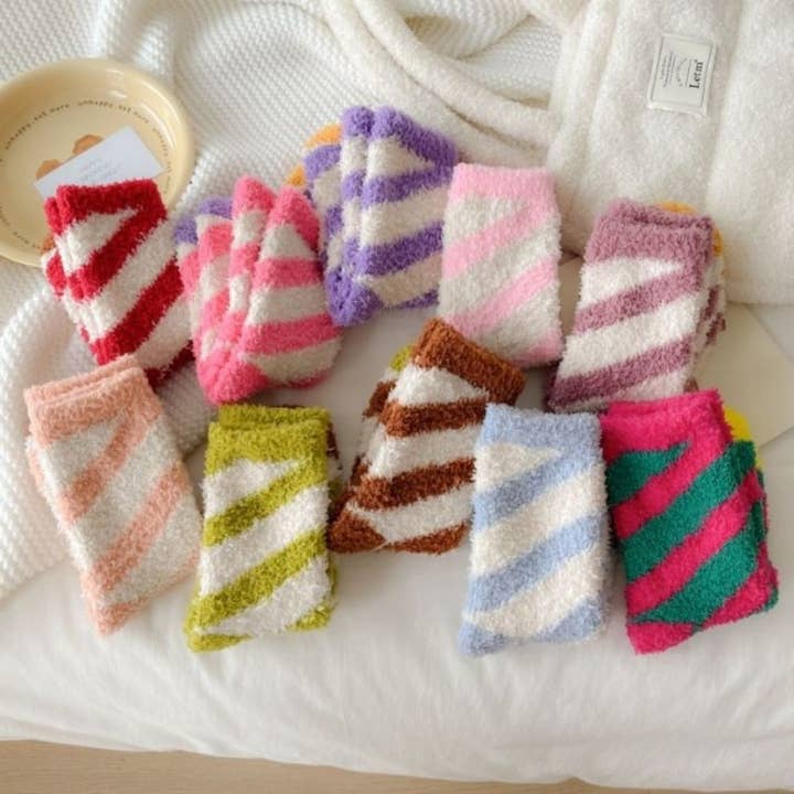 Funkyrel® Atzbranding Limited - Wholesale Socks - Women's - Rufia - Ice Cream Color Coral Fleece Warm Socks11