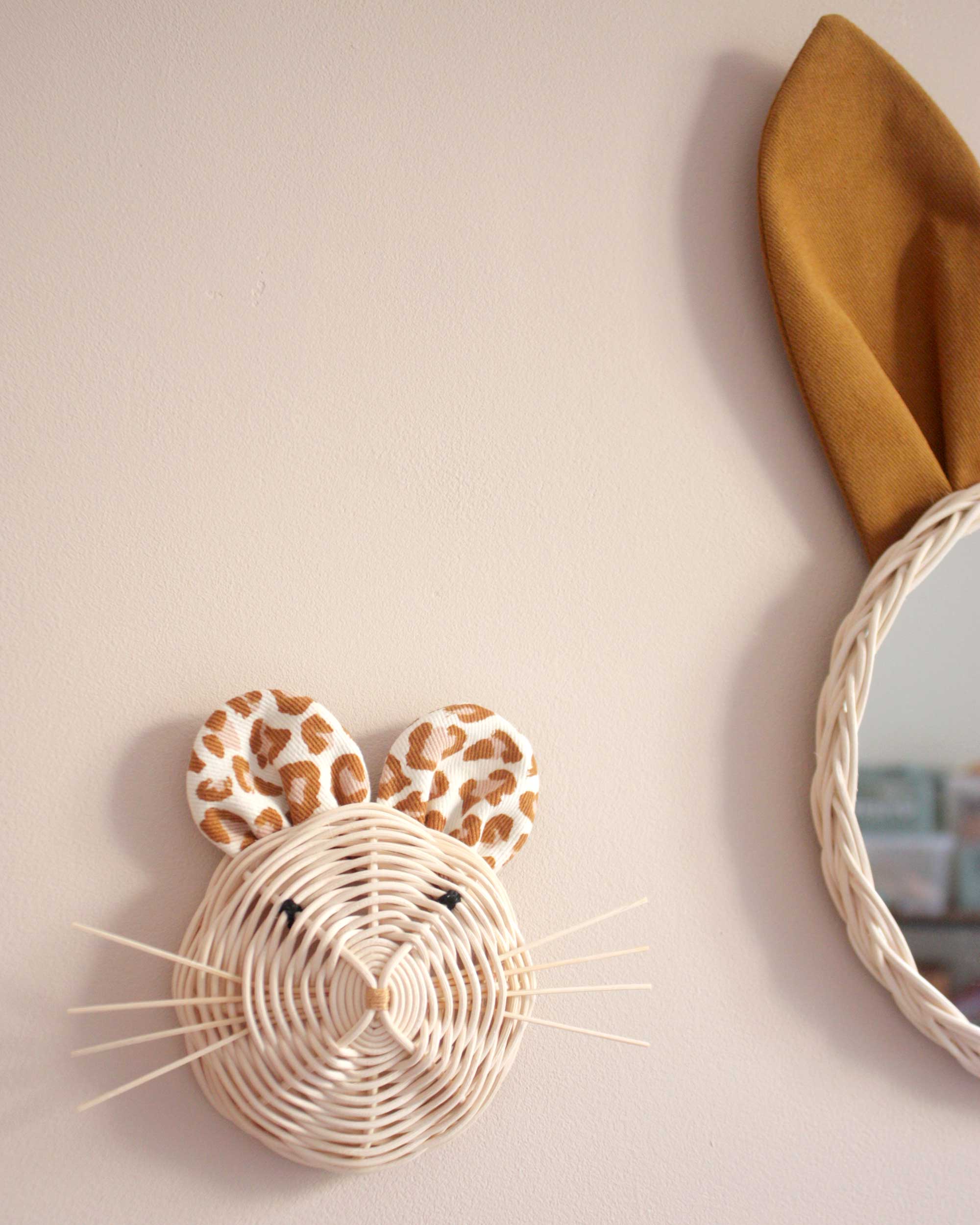 ateliersolelh - Wholesale Wall Mirror - big mirror caramel rabbit1