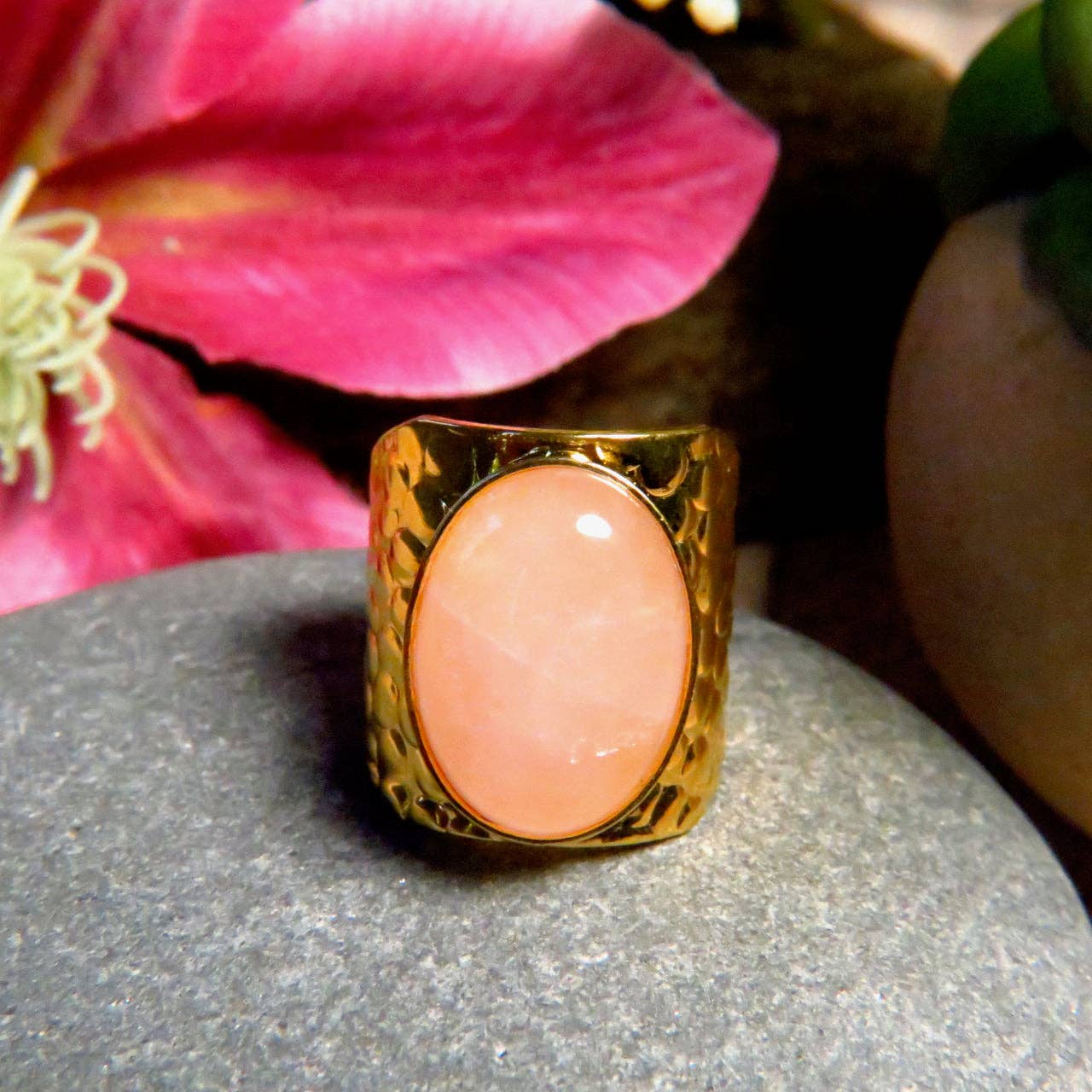 TOURMALYN - Wholesale Cocktail/Statement Ring - Gold plated rose quartz stone ring7