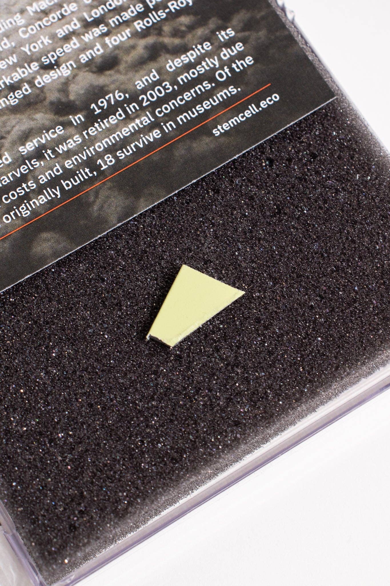 Stemcell Science Shop – wholesale Dekorativt bordsobjekt – Concorde-flygplansfragment3