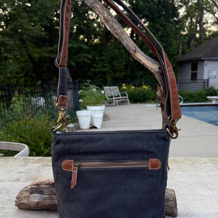 Lungta Imports - Wholesale Crossbody bag – Women's - Military Canvas Cross-Body Eco-Conscious Everyday Bag8