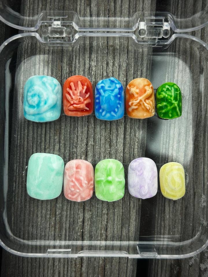 Set Press on Nails made by @managerienails für den Großhandel von Made by MANAGERIE