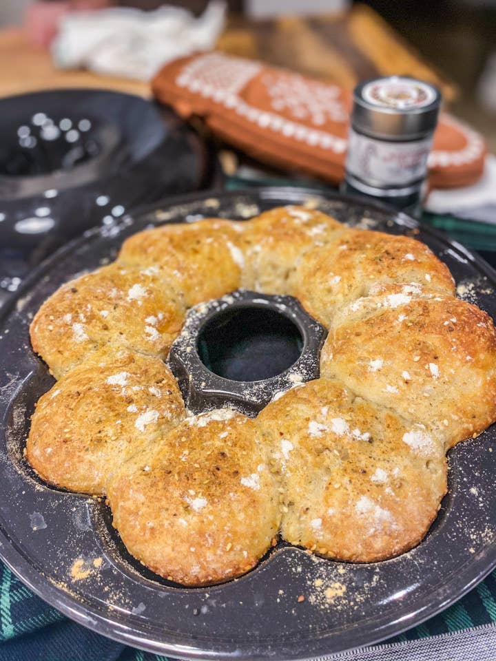 Gustus Vitae - Wholesale Salt - Garlic Basil Sea Salt3