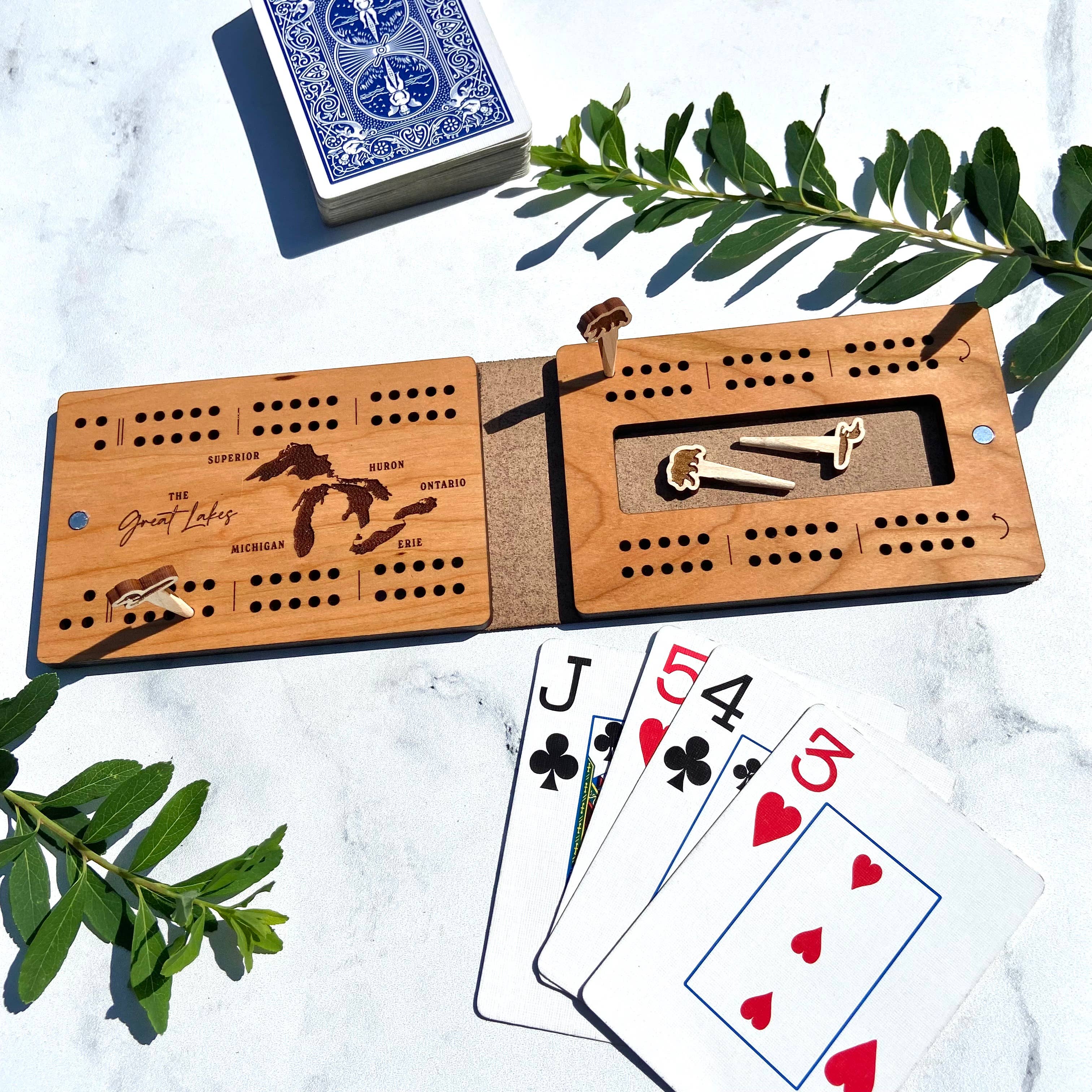 Cast & Carve - Vendita all'ingrosso Giochi da tavolo - Tavola da viaggio per cribbage - Design personalizzato con picchetti unici4