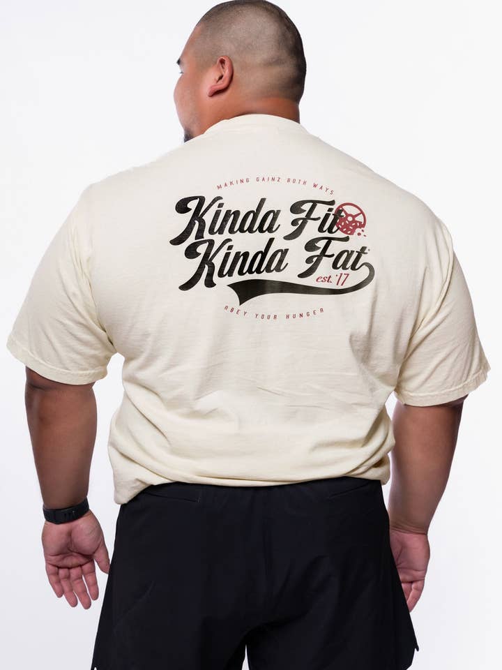 T-shirt Premium Oversized Batter Up por atacado de Kinda Fit Kinda Fat