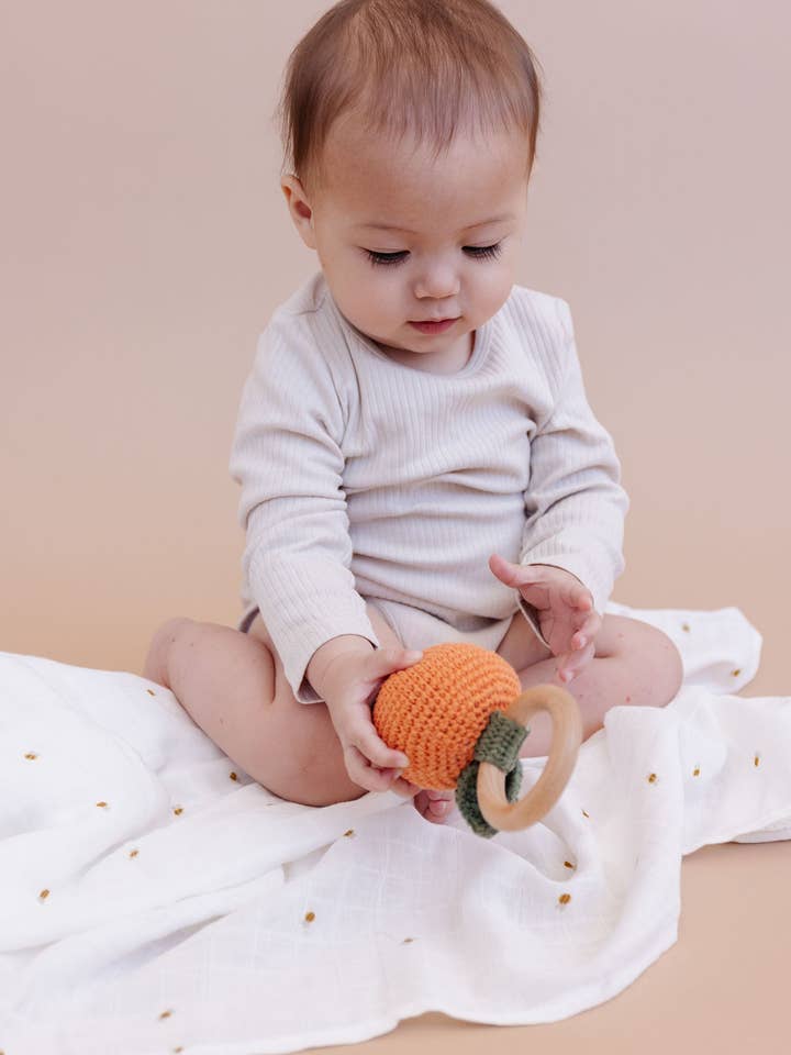 Yellow Swaddle Bee Baby Organic Muslin Blanket Gift Honey Bear for wholesale on Faire