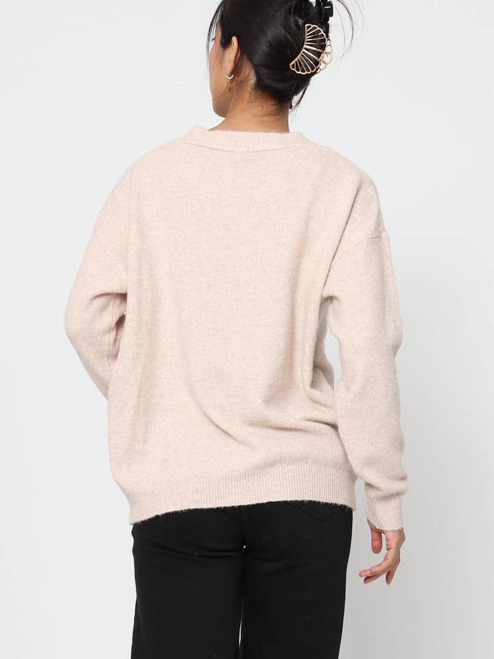 DIX-ONZE - Wholesale Knit Sweater - Women's - V-Neck Sweater – Soft Knit & Comfortable Fit15