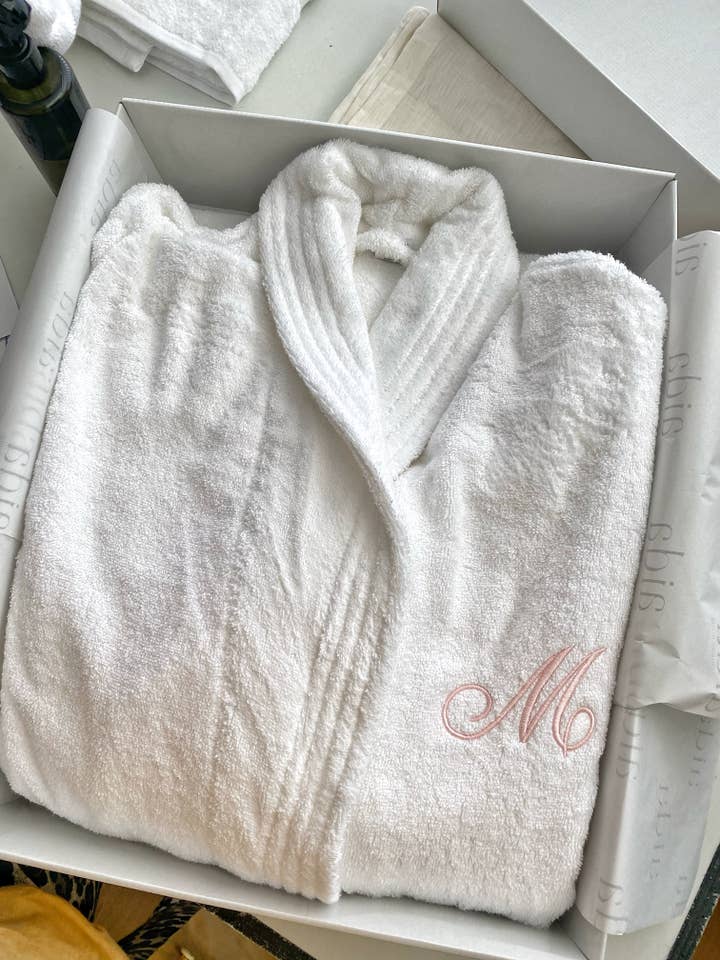 Mariaida Home - Wholesale Robe - Women's - Custom Plush Robe6