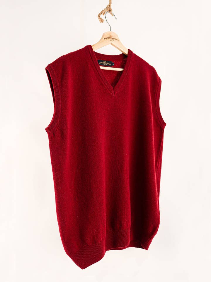 Gilet en laine d'agneau - Bordeaux pour la vente par ARMAZÉM DAS MALHAS