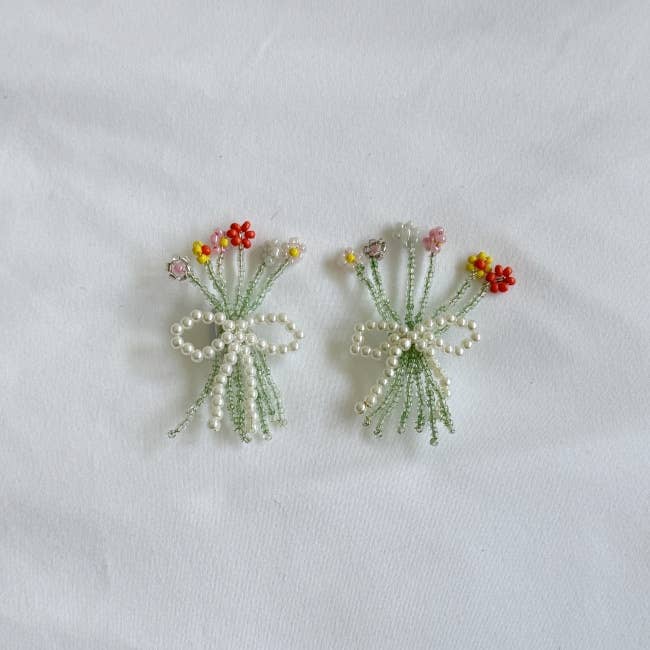 MOND HAUS - Wholesale Shoe Accessories - Veya Shoe Clip, Spring Color Beads Flower Bouquet Charm5