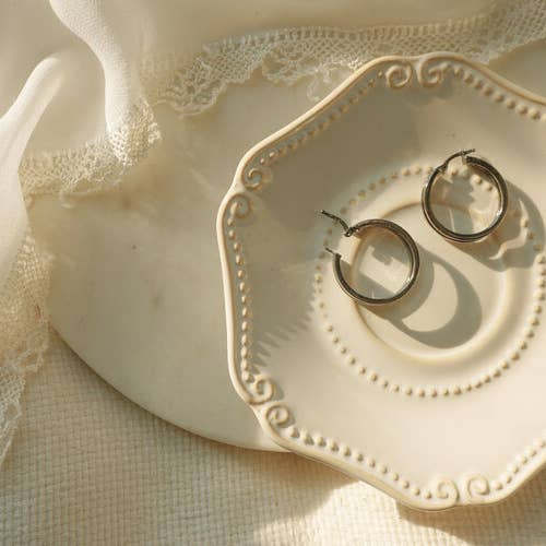 Die schwarzen Doppelreifen für den Großhandel von Milk and Rose