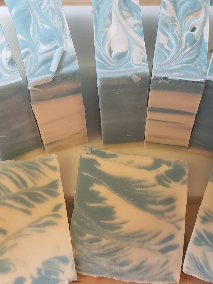 Aqua for Men for wholesale by B'Yonne Essentials