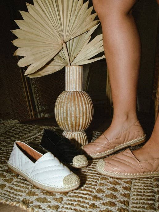 House of E ATL LLC - Wholesale Flats - Women's - Flat Shoe HOEA1590