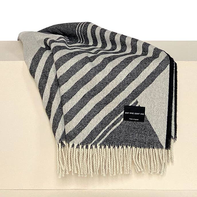 Harmon Geometric Grey Recycled Wool Throw for wholesale by ONE NINE EIGHT FIVE
