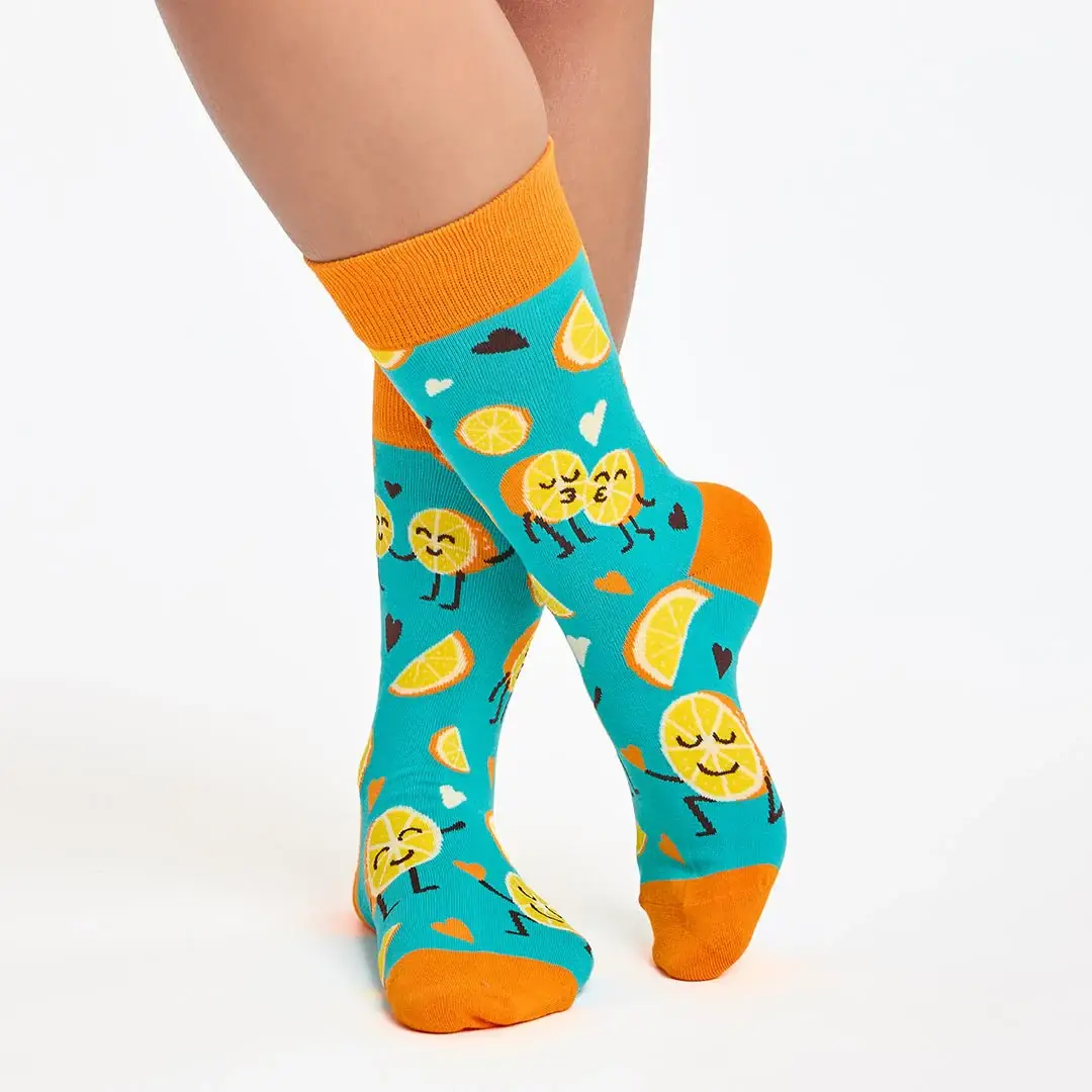 KYLIE CRAZY - Vendita all'ingrosso Calzini - Unisex - Confezione regalo originale di calzini con cassetta di frutta e verdura4