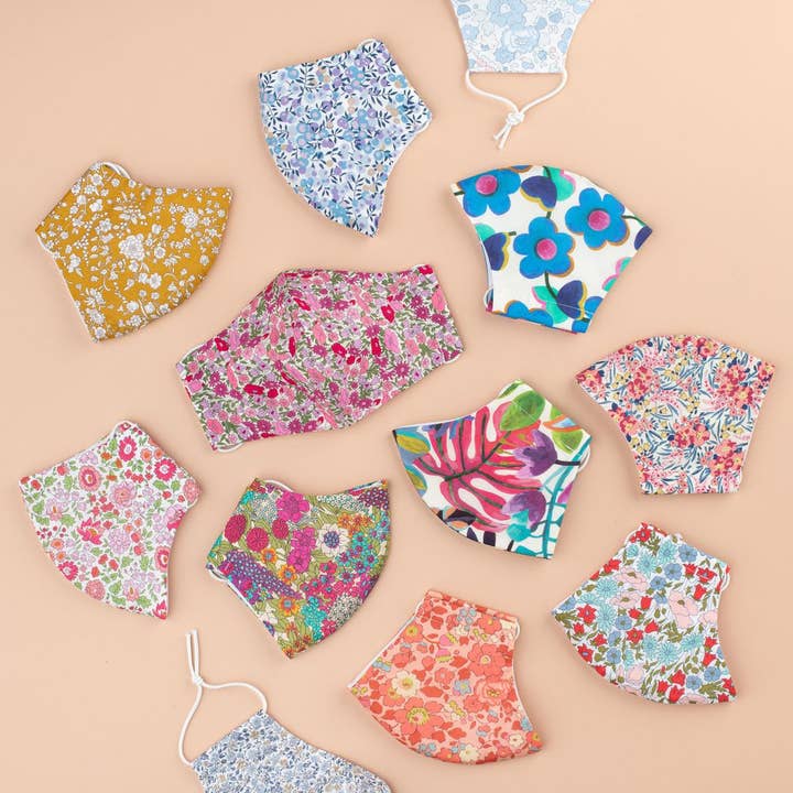 Pacote de máscaras faciais em camadas triplas Liberty London com 6 ou 12 por atacado de Talis Collection