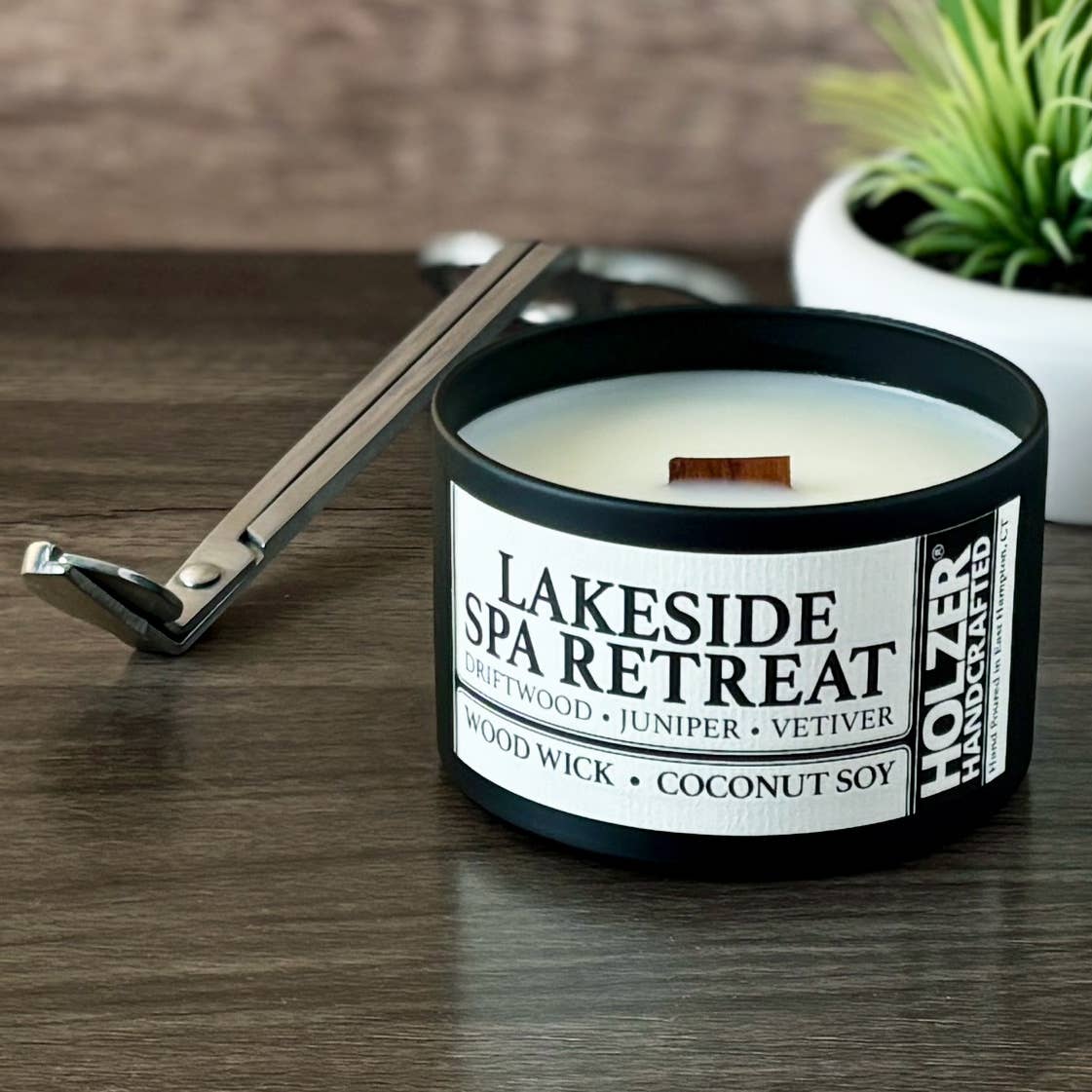 Holzer Handcrafted ® - Wholesale Jar/Filled Candle - Wood Wick Candle Lakeside Spa Retreat - Driftwood + Juniper + Vetiver Scented | Natural | Hand-poured Coconut Soy Wax | 6 oz Modern Black Tin with Lid | Handmade | Non-toxic Phthalate-free Luxury Fragrance4