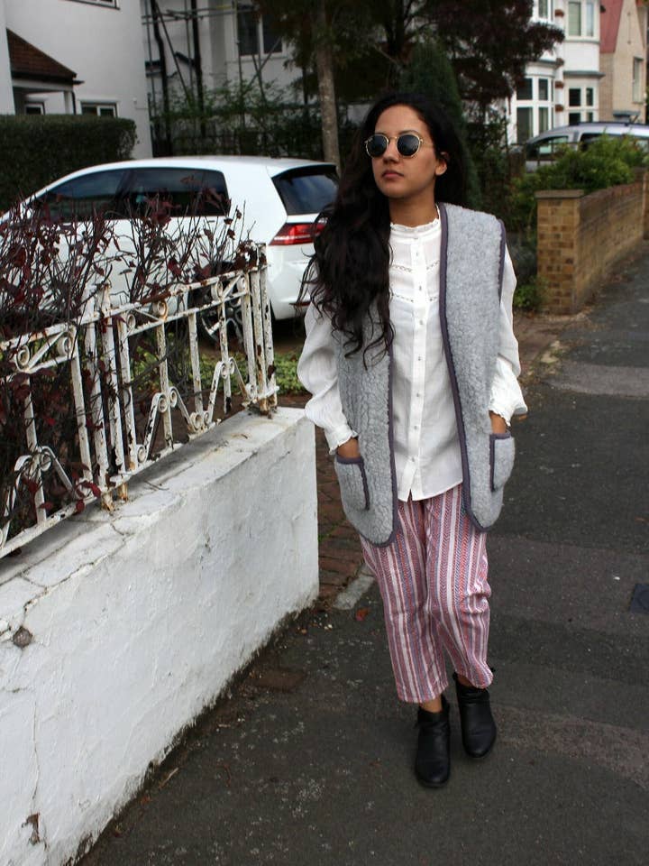 Gilet da donna in lana Pebble per la vendita all'ingrosso da parte di ONAIE