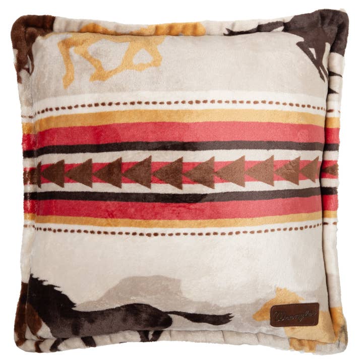 Coussin Sherpa en peluche Wrangler® Running Horse pour la vente par Carstens, Inc.