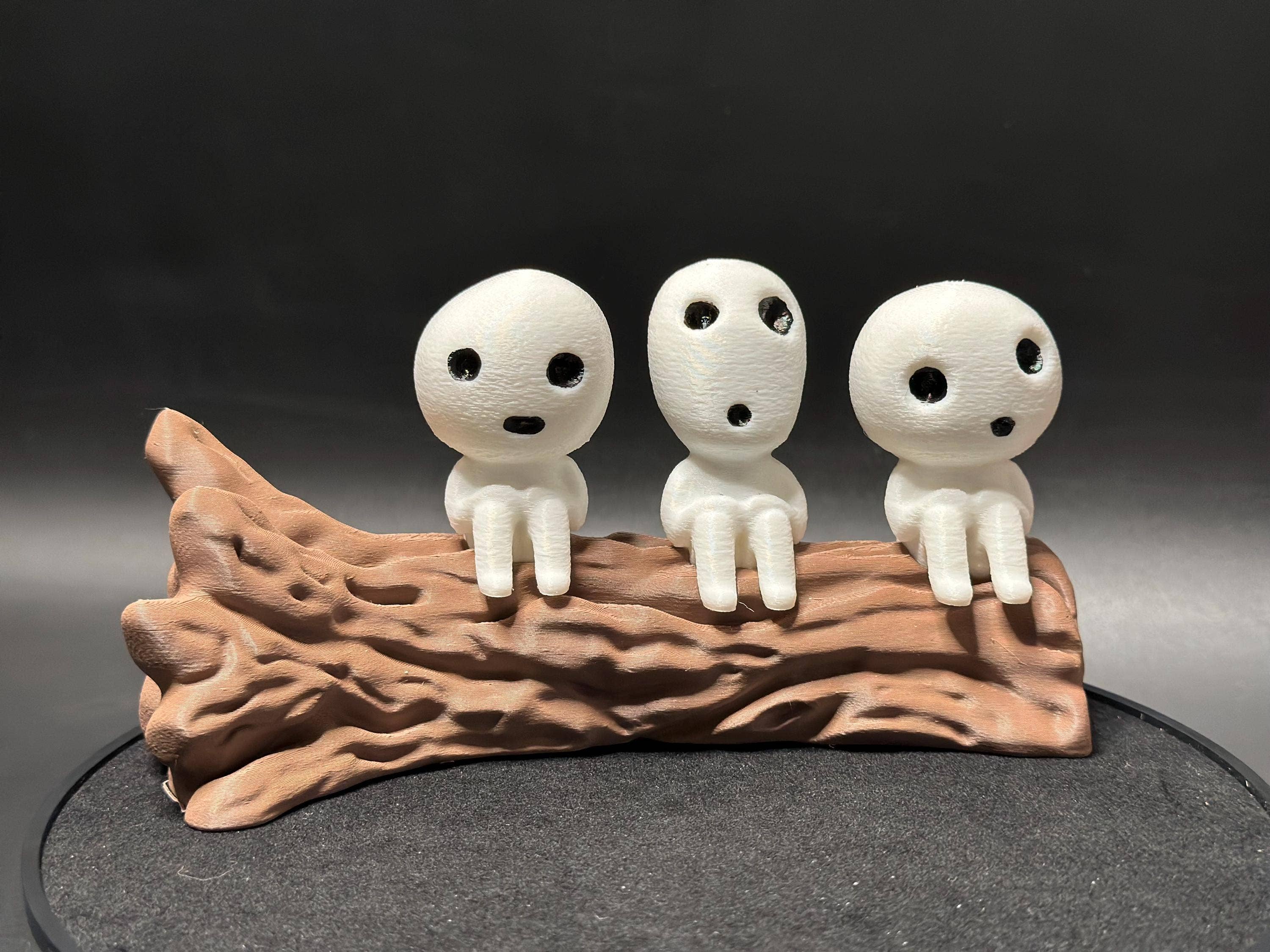 <3 Studio - Vente Veilleuses - Veilleuse Forêt Enchantée Kodama : Lampes féériques esprit de la forêt pour déco magique1