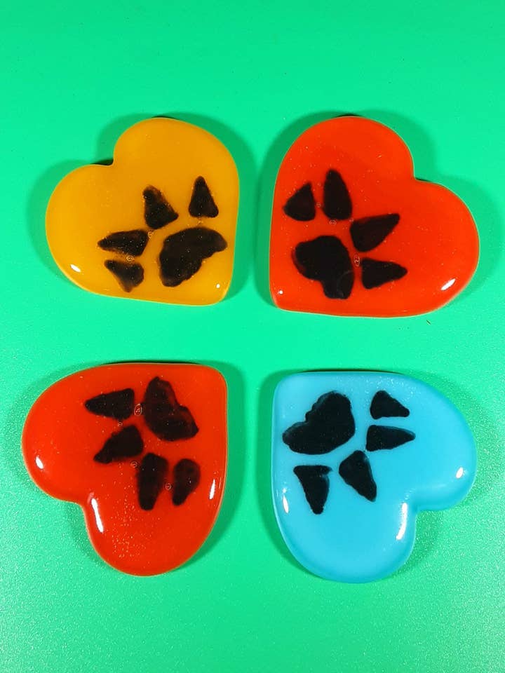 Abbraccio tascabile in vetro Paw (vari modelli) per la vendita all'ingrosso da parte di Glasstopia