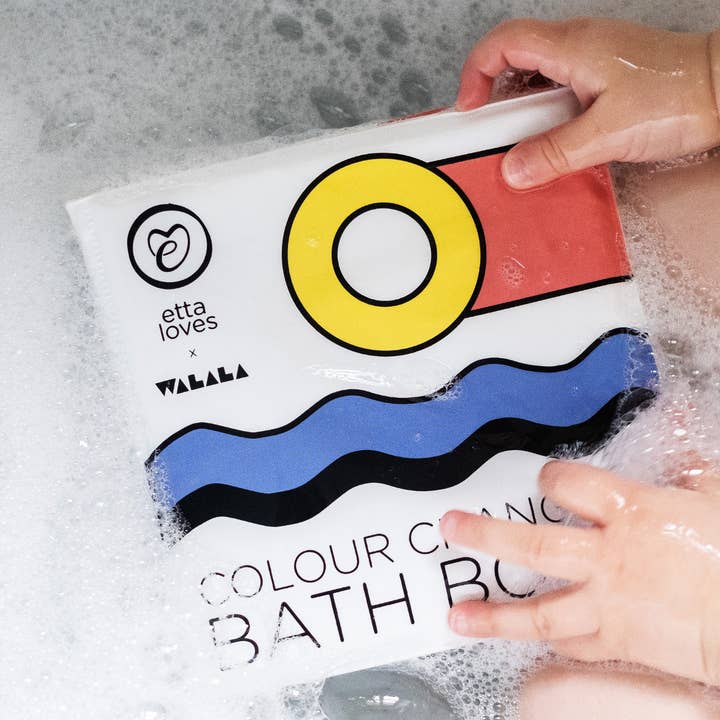 FARVESKIFTENDE BADEBOG - Egnet fra fødslen for engroshandel hos Etta Loves UK