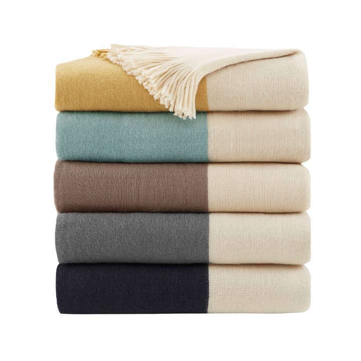 Olliix - Wholesale Throw Blanket - Soft Warm Cashmere-Like 50x60" Throw Blanket9