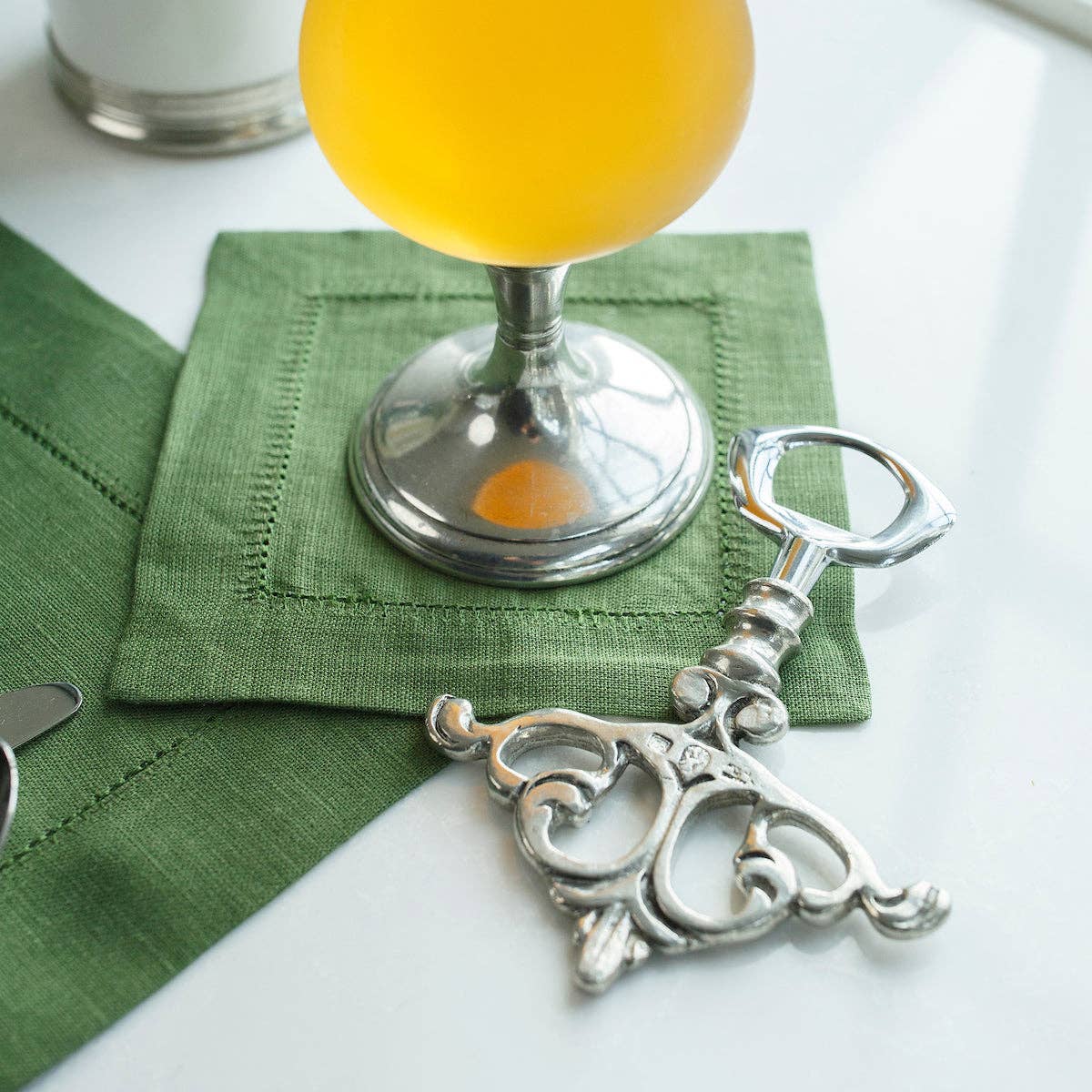 Arte Italica & Crown Linen Designs – wholesale Dinner & cloth napkin – Hemstitch Cocktail Napkin Set4