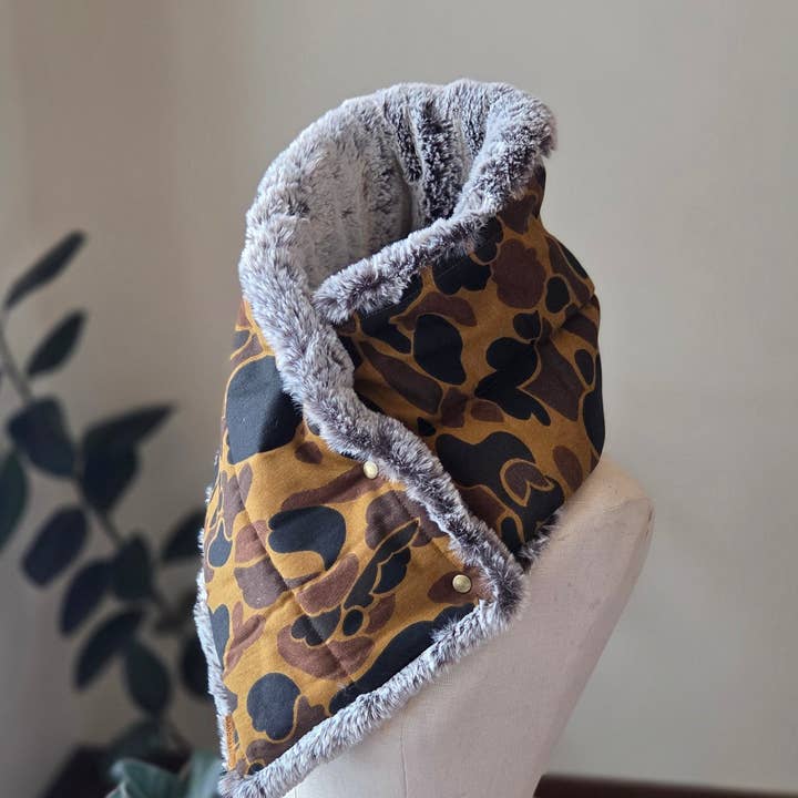 Grandma Skills - Wholesale Scarf - Women's - Faux Fur Snap Cowl-Vintage Camo4