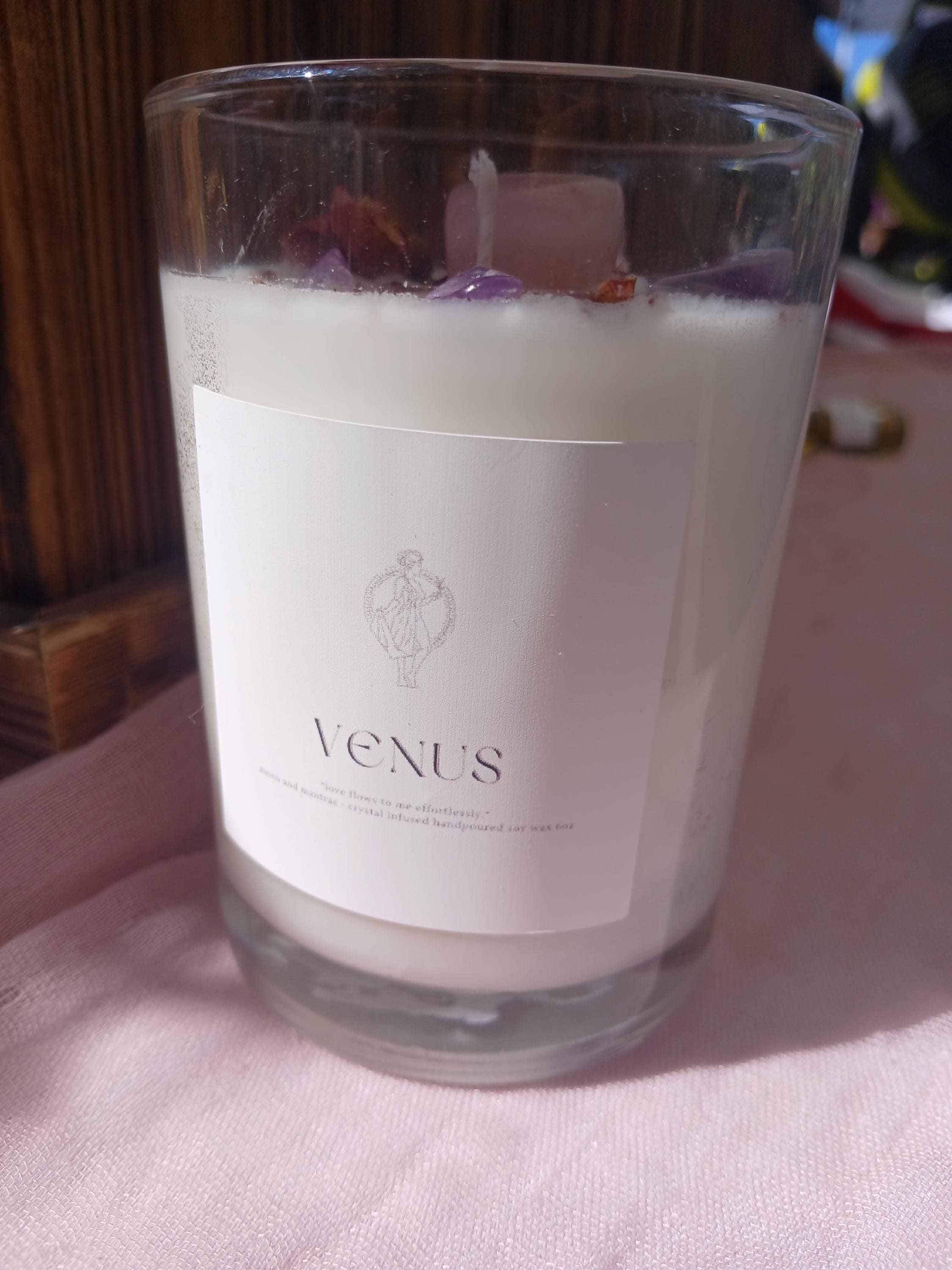 moon and mantras - Wholesale Jar/Filled Candle - Venus Love Goddess Candle with Rose Quartz & Amethyst1