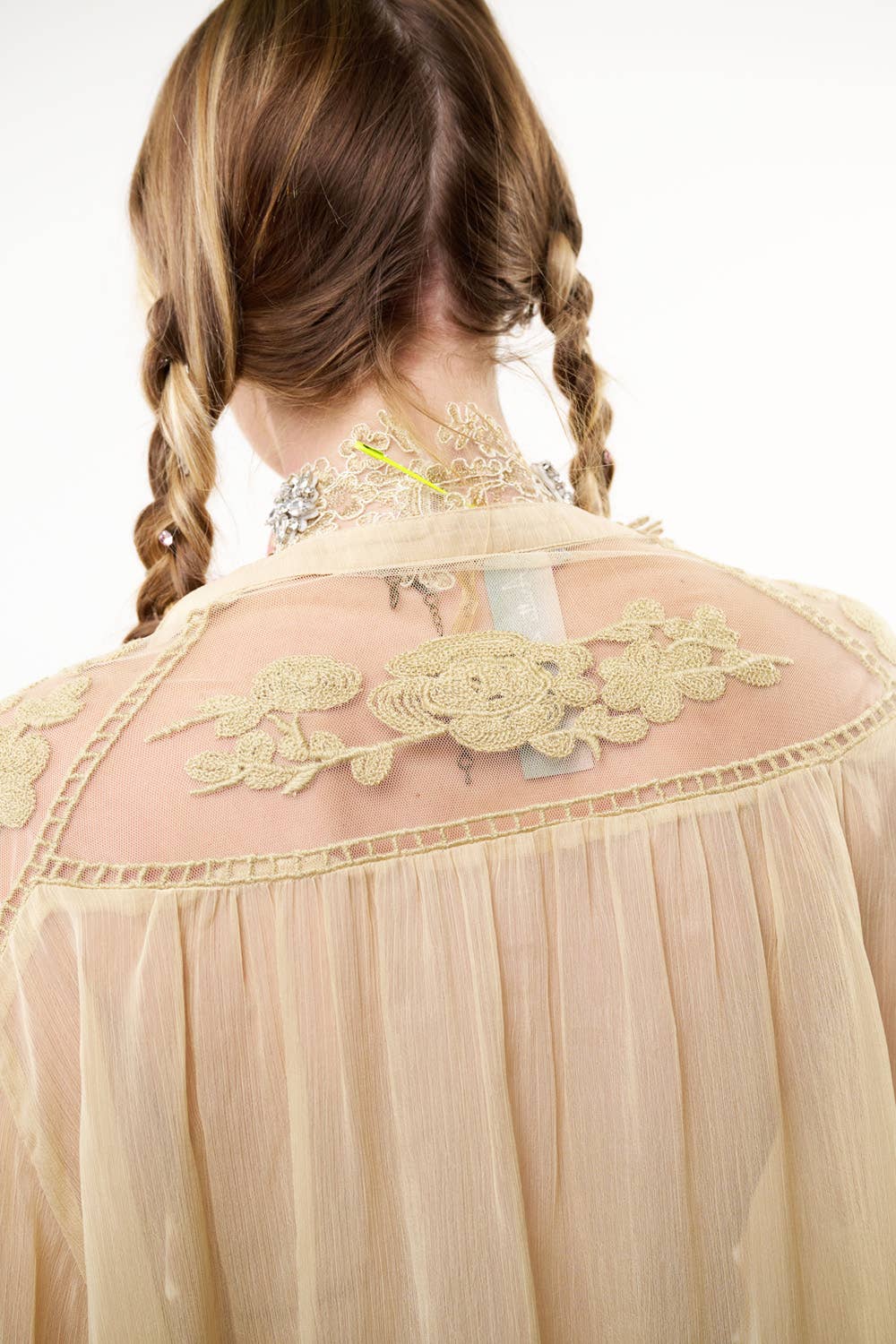 Champagne Camellia Top / Bluse for engroshandel på Faire8