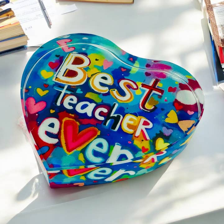 Bestes Lehrergeschenk Kristallherz Briefbeschwerer Tischdekoration für den Großhandel von Resinate By KS / by KRISTIN SMITH