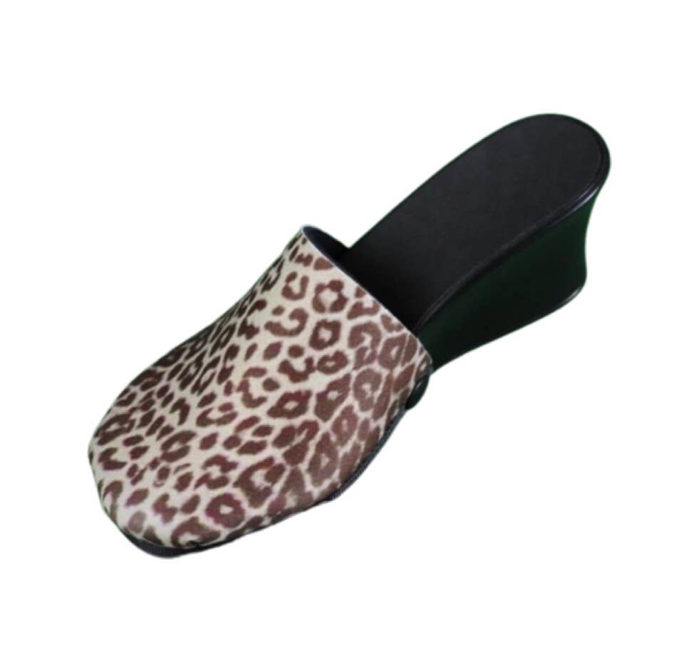 Onesole – Socas – Mulher por atacado – Top de sapato intercambiável Leopard clog1