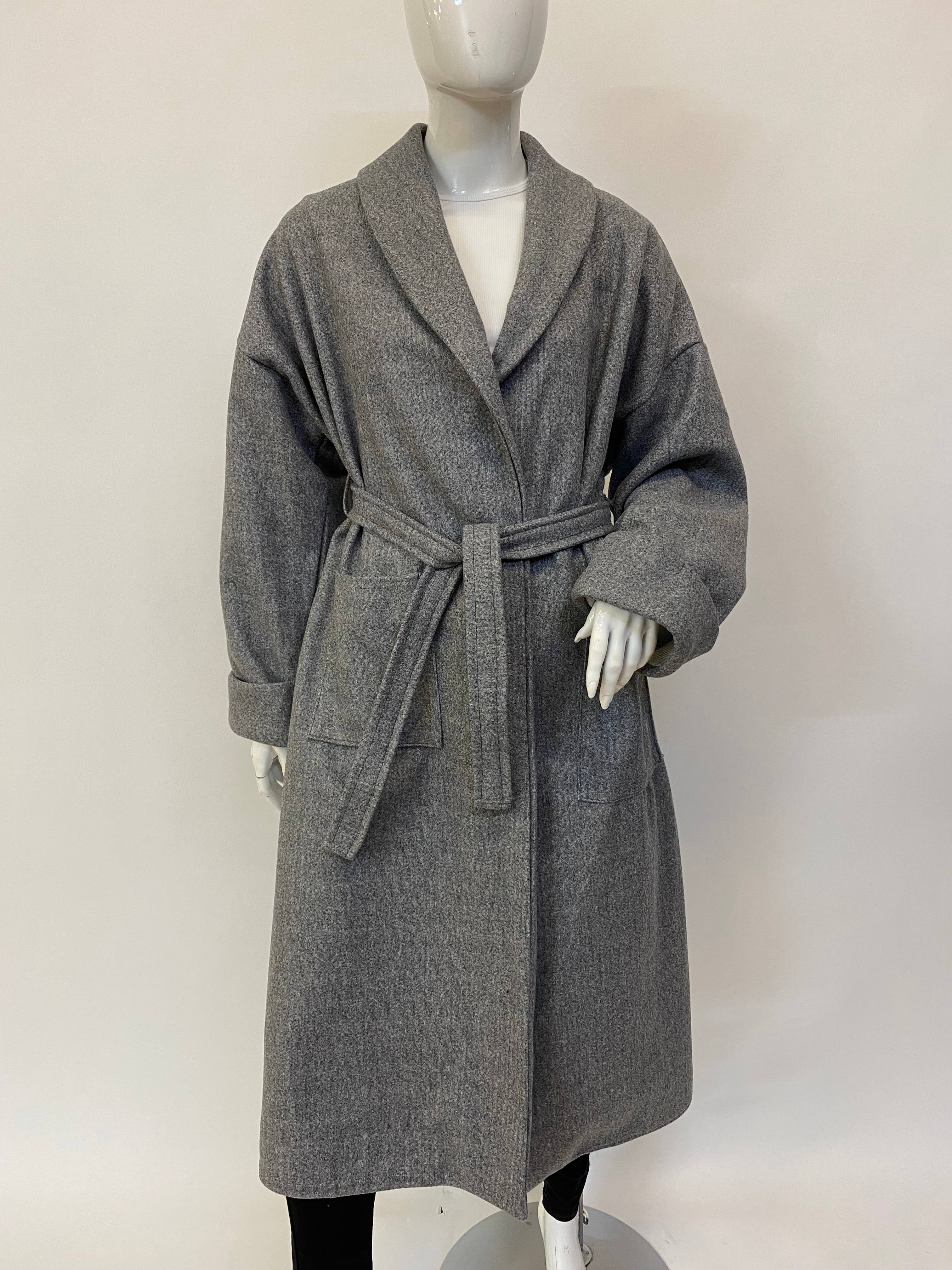 ORNELLA PARIS - Vendita all'ingrosso Cappotto - Donna - Cappotto liscio con cintura MC-M24010

6