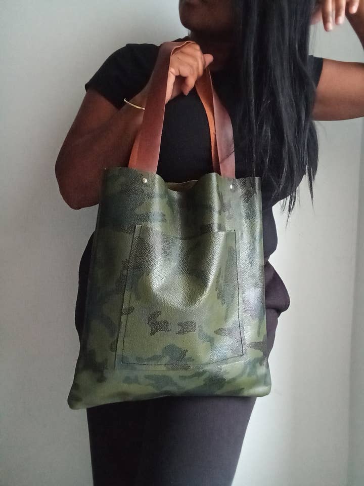 Camo Läder Tote Väska för wholesale av NKHenry