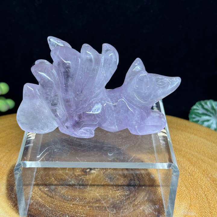 The 7 Directions - Wholesale Spiritual Stone/Crystal - Amethyst nine tail fox carving w/ info card G5502